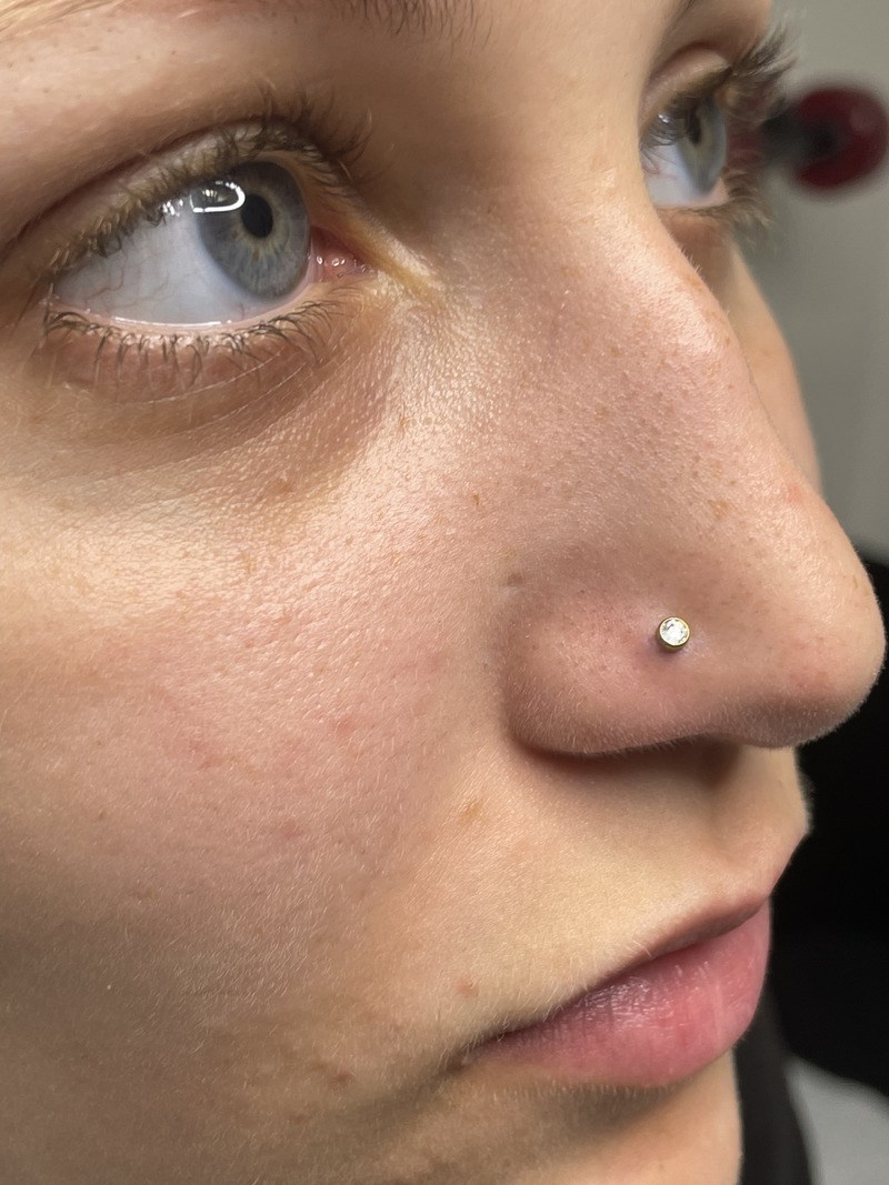 piercing nostril 2022-03-24-19-55-02