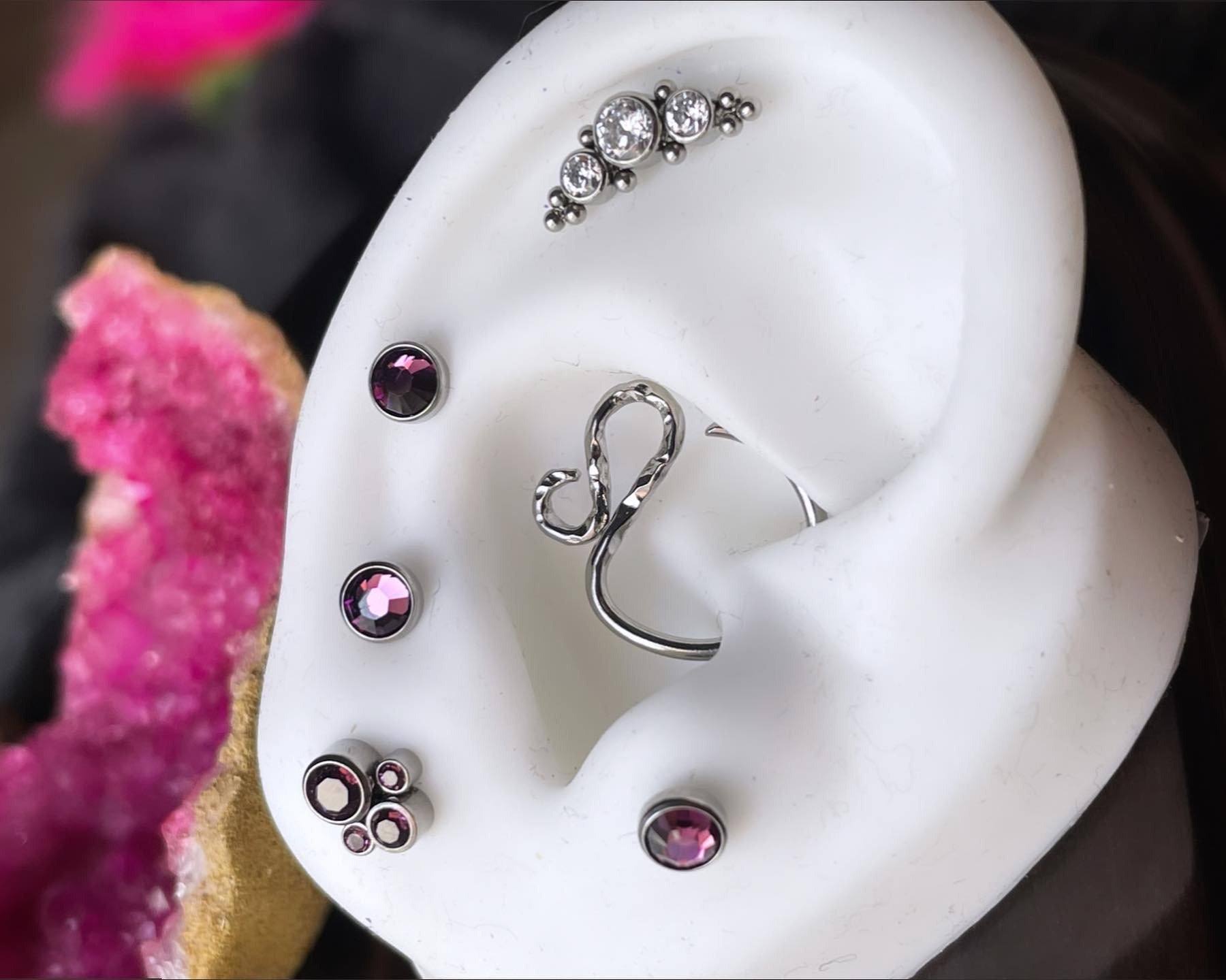 Joyeria oreja 2024 09 25 00 02 07