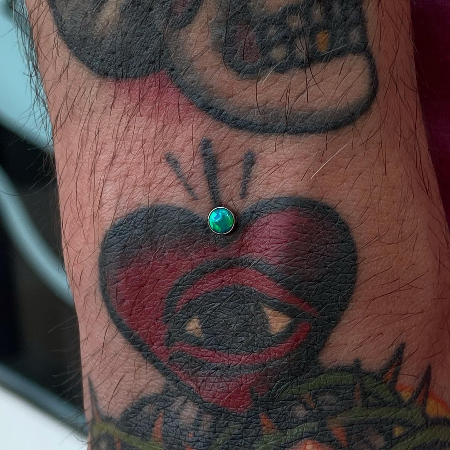 Piercing surface microdermal 2024 01 19 18 02 52